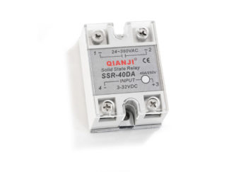 SSR 40 solid state relay for switching on and off devices with up to 40 A current capability